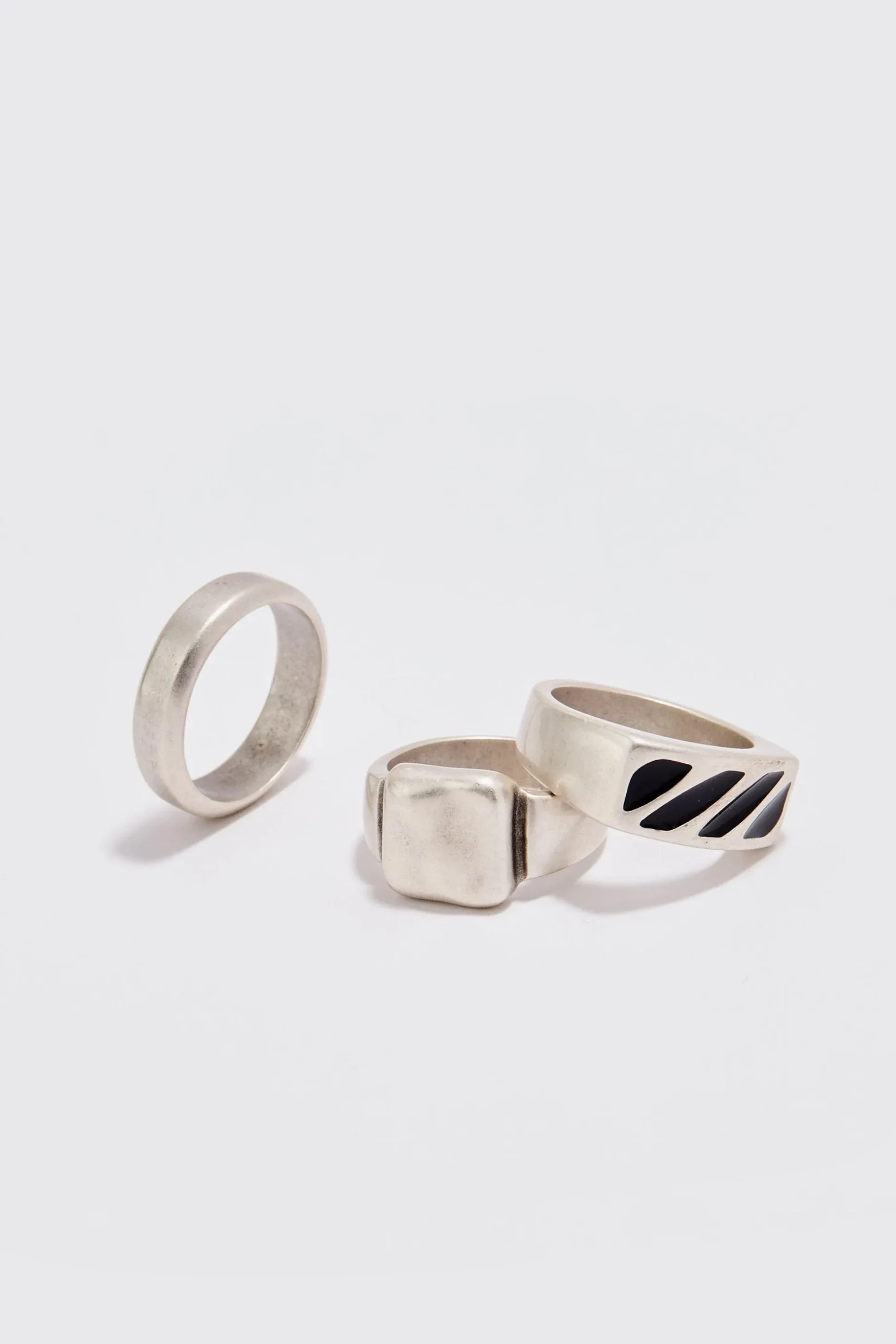 3 Pack Basic Signet Rings | BoohooMAN UK