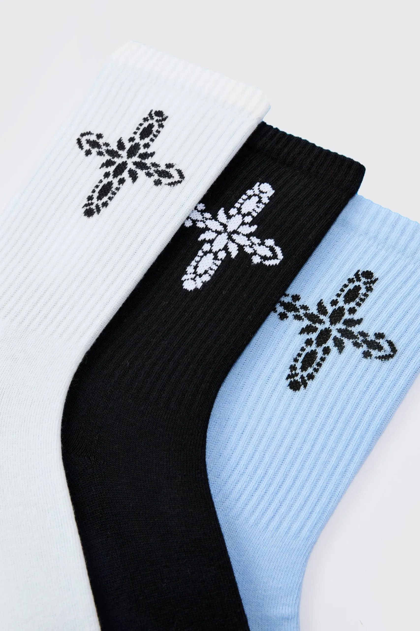 3 Pack Cross Graphic Ribbed Socks | BoohooMAN UK