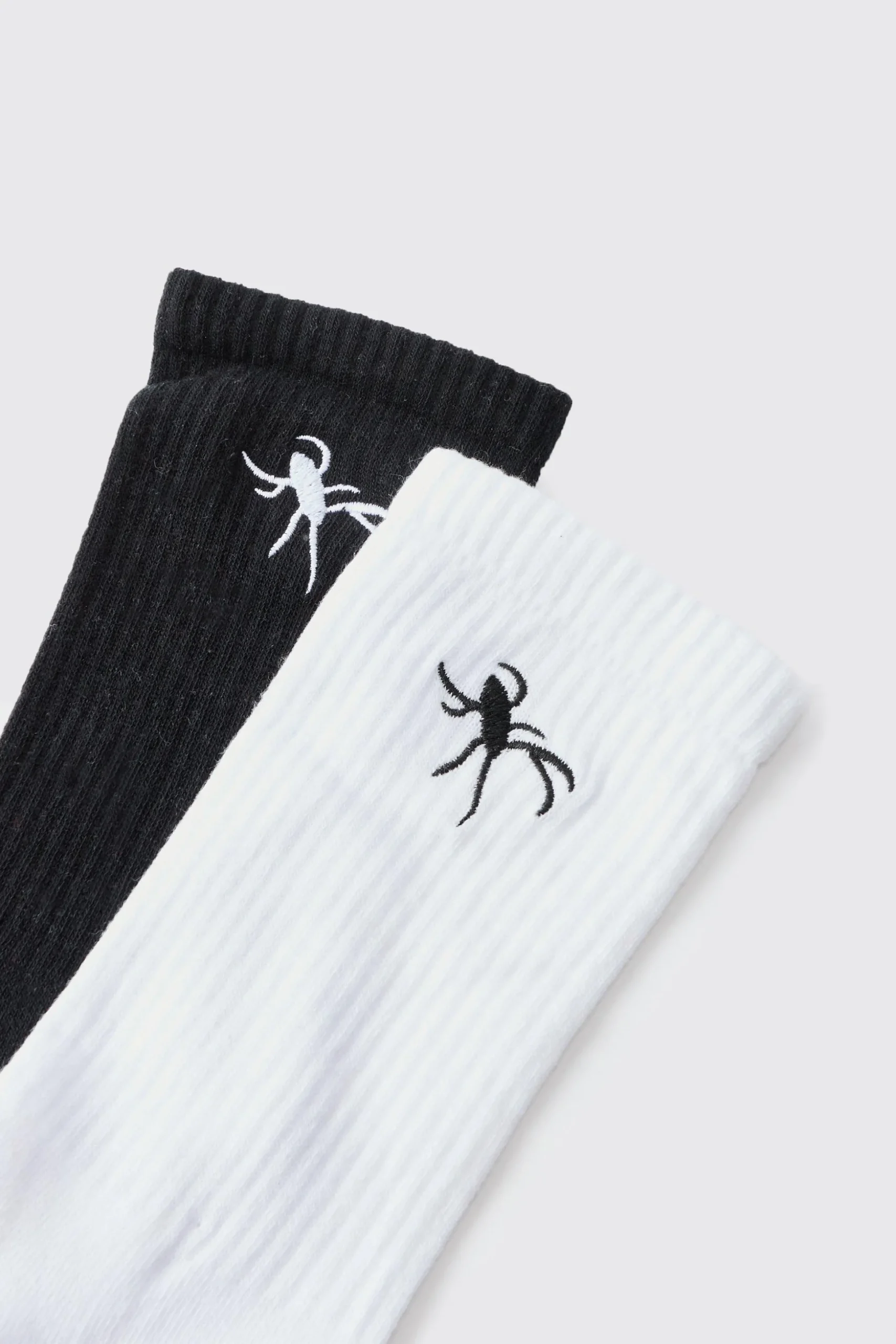 2 Pack Spider Embroidered Socks | BoohooMAN UK