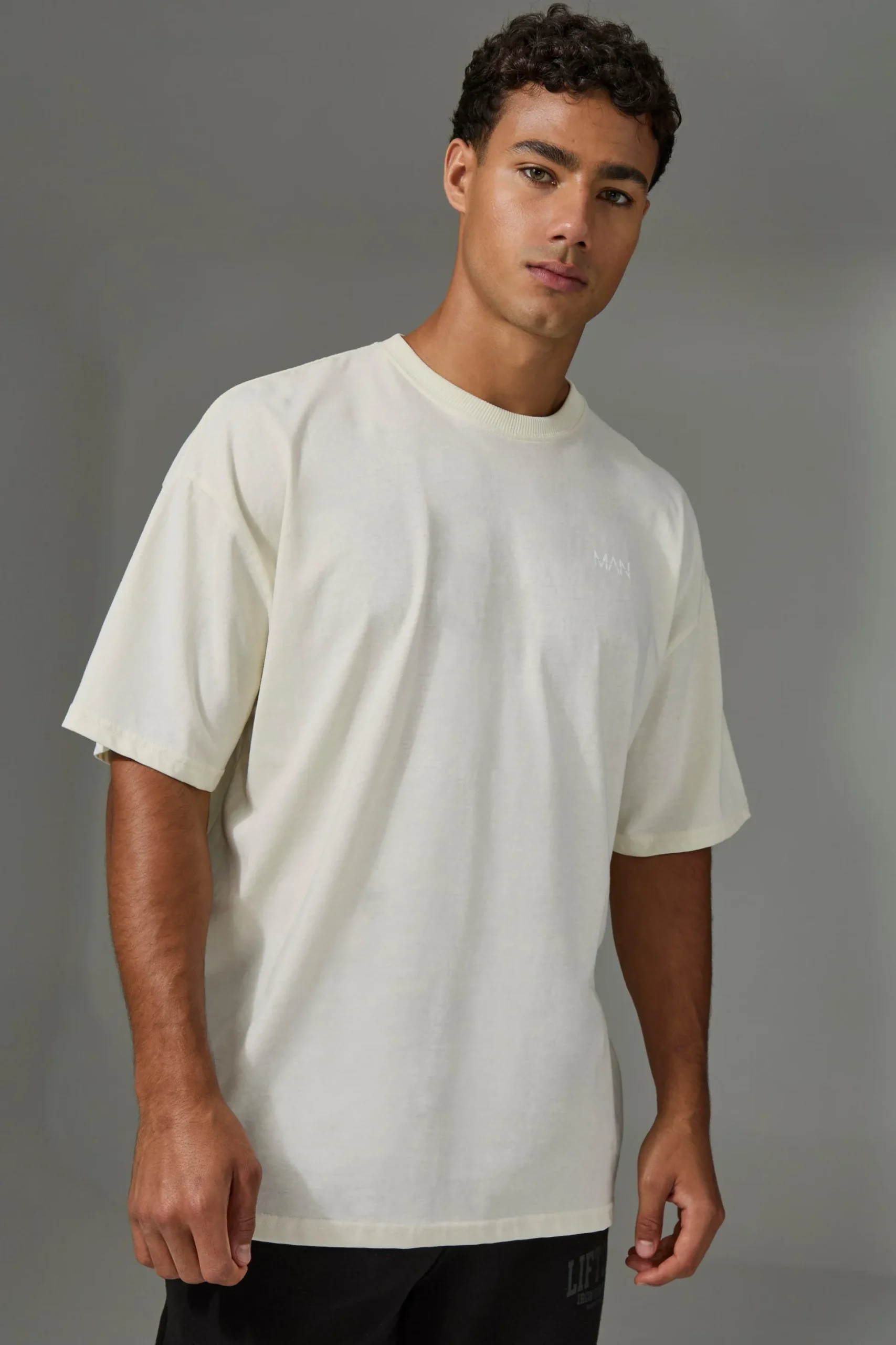 Active Oversized Trek Explore The Wilderness T-shirt | BoohooMAN UK