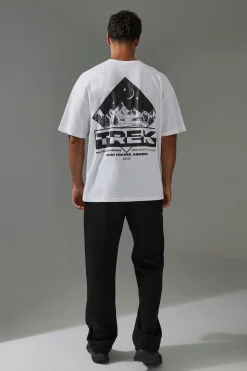 Active Oversized Trek Hiking T-shirt | BoohooMAN UK