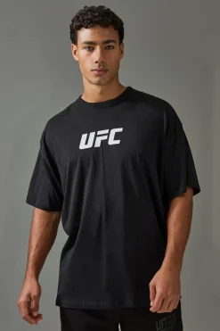 Active Oversized UFC Focus Fuels Champions License T-shirt | BoohooMAN UK