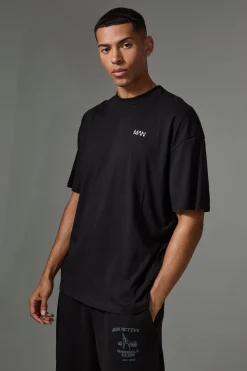 Active Oversized Urban Expeditions T-shirt | BoohooMAN UK