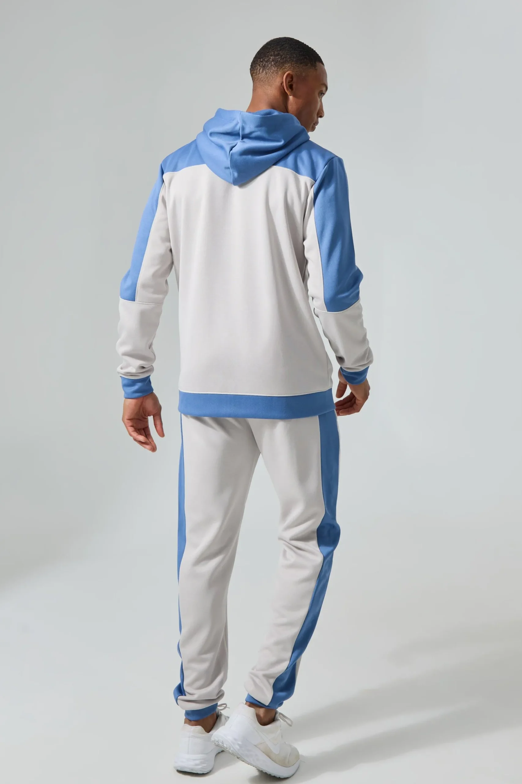 Active Scuba Mesh Panel Zip Through Tracksuit | BoohooMAN UK