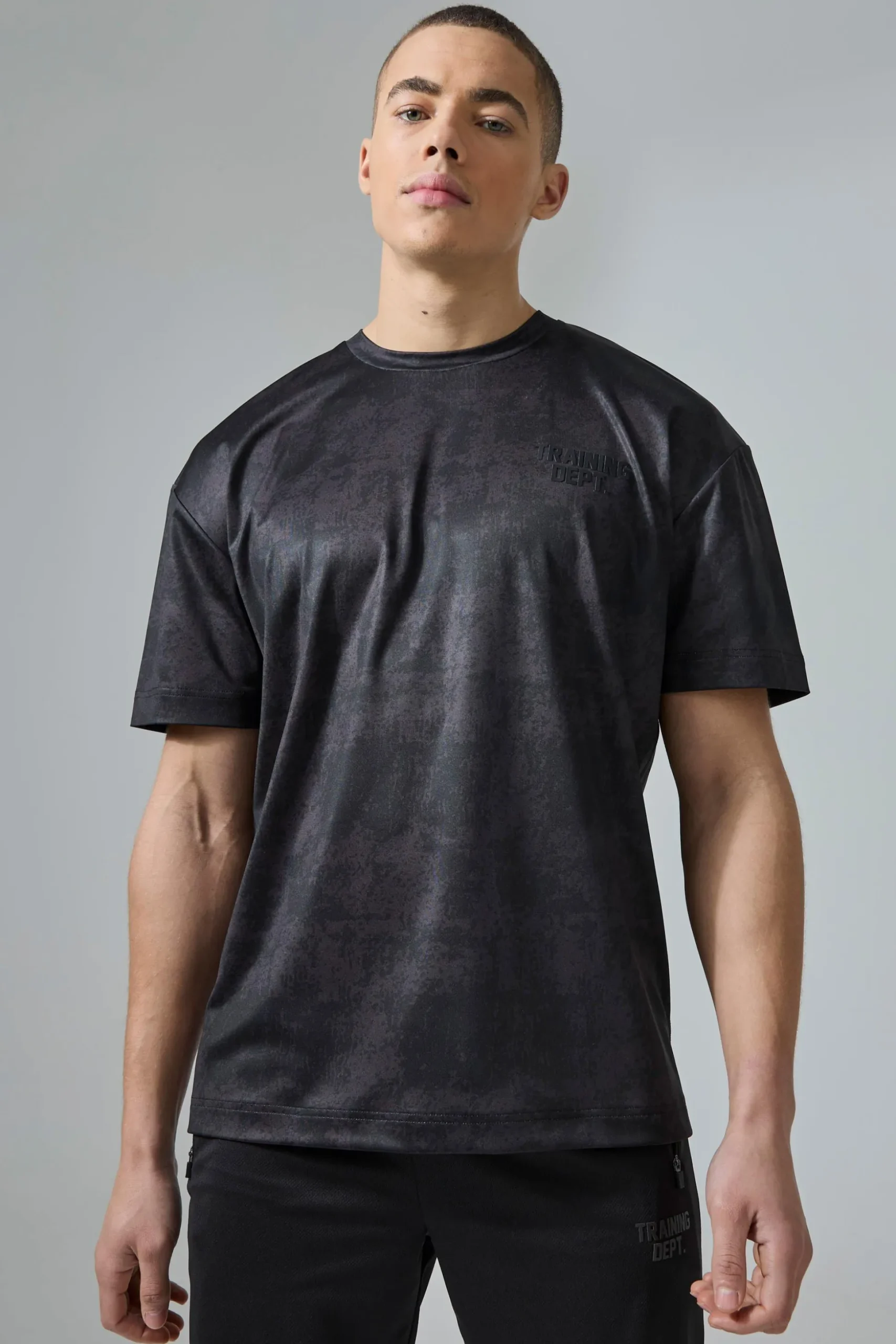 Active Training Dept Oversized Camo T-shirt | BoohooMAN UK