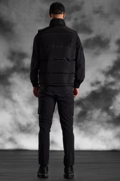 ArrDee Funnel Neck Quilted 13 Gilet | BoohooMAN UK