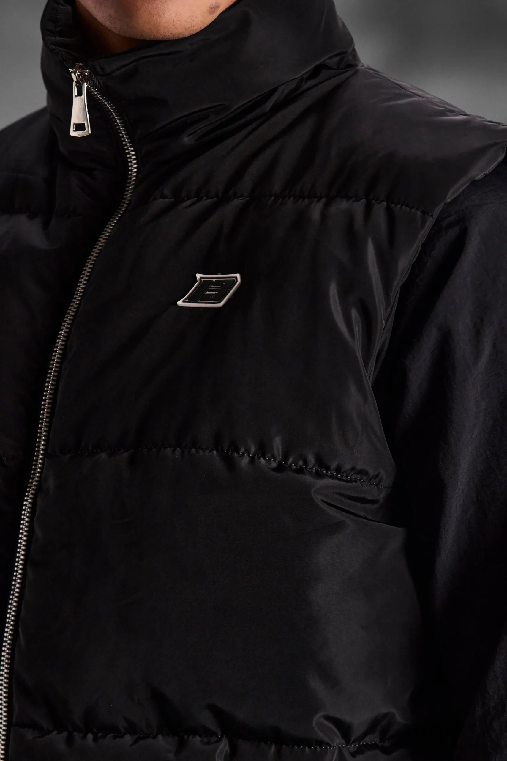 ArrDee Funnel Neck Quilted 13 Gilet | BoohooMAN UK
