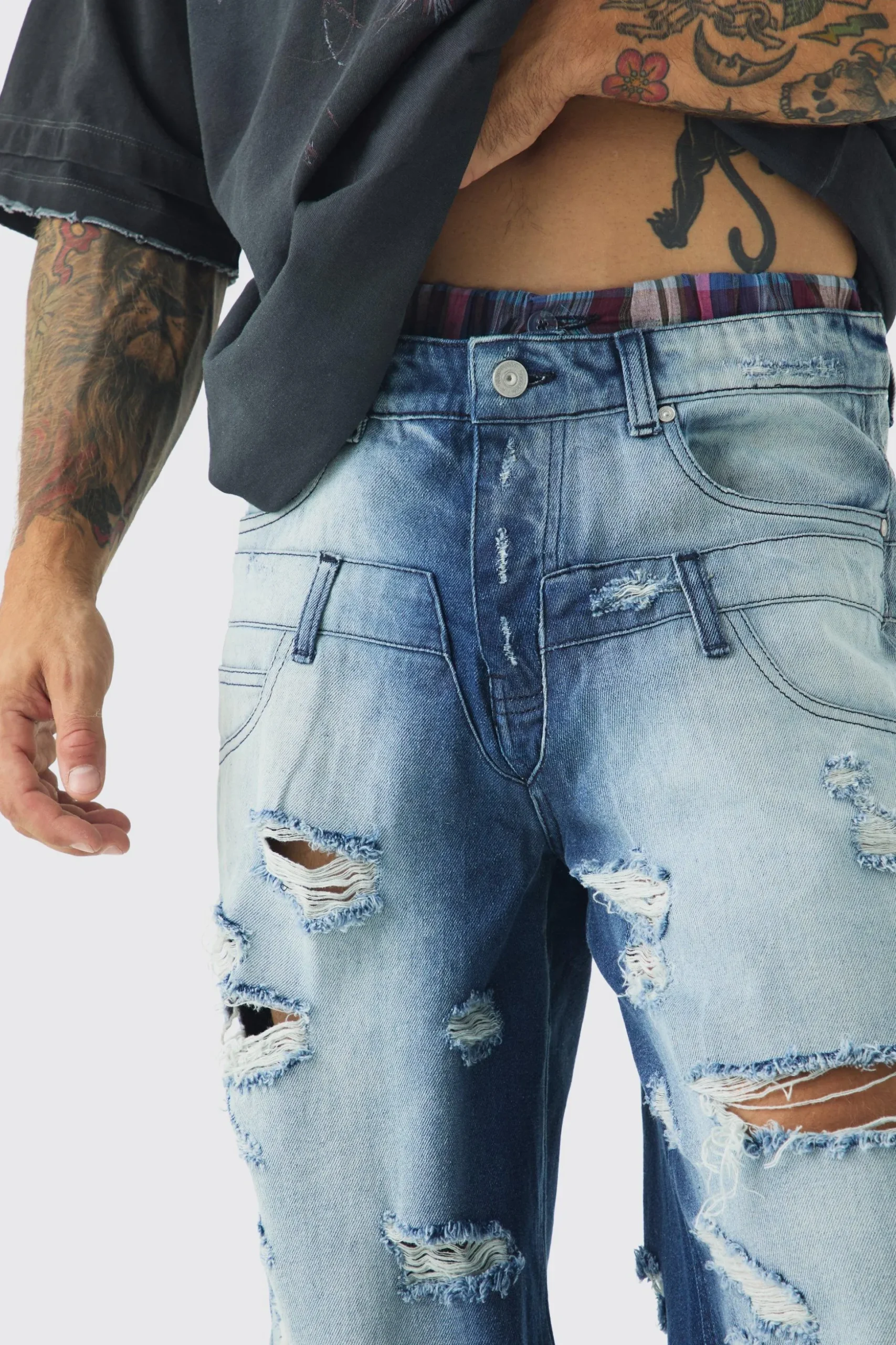 Baggy Fit Double Boxer Waistband All Over Ripped Jeans | BoohooMAN UK