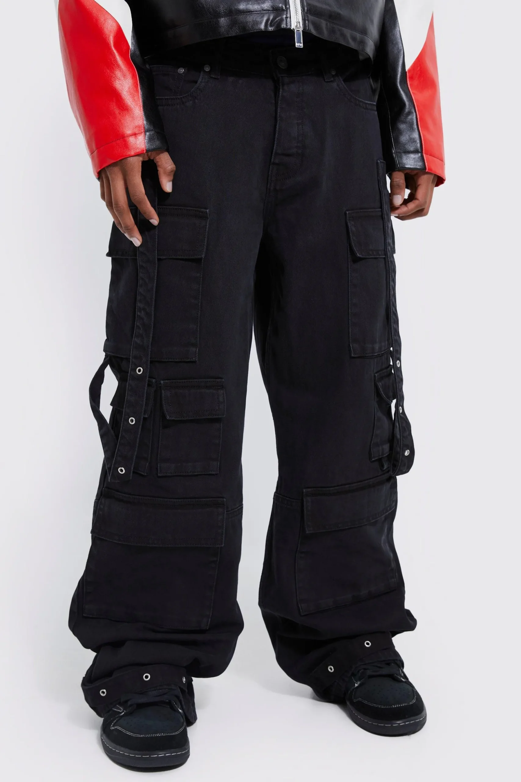 Baggy Rigid Multi Pocket Flare Jeans | BoohooMAN UK