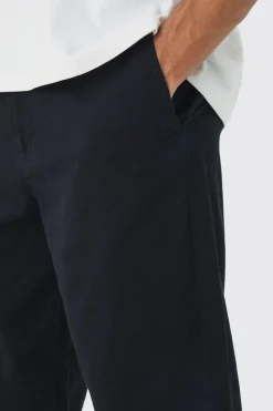 Baggy Tapered Chinos In Black | BoohooMAN UK
