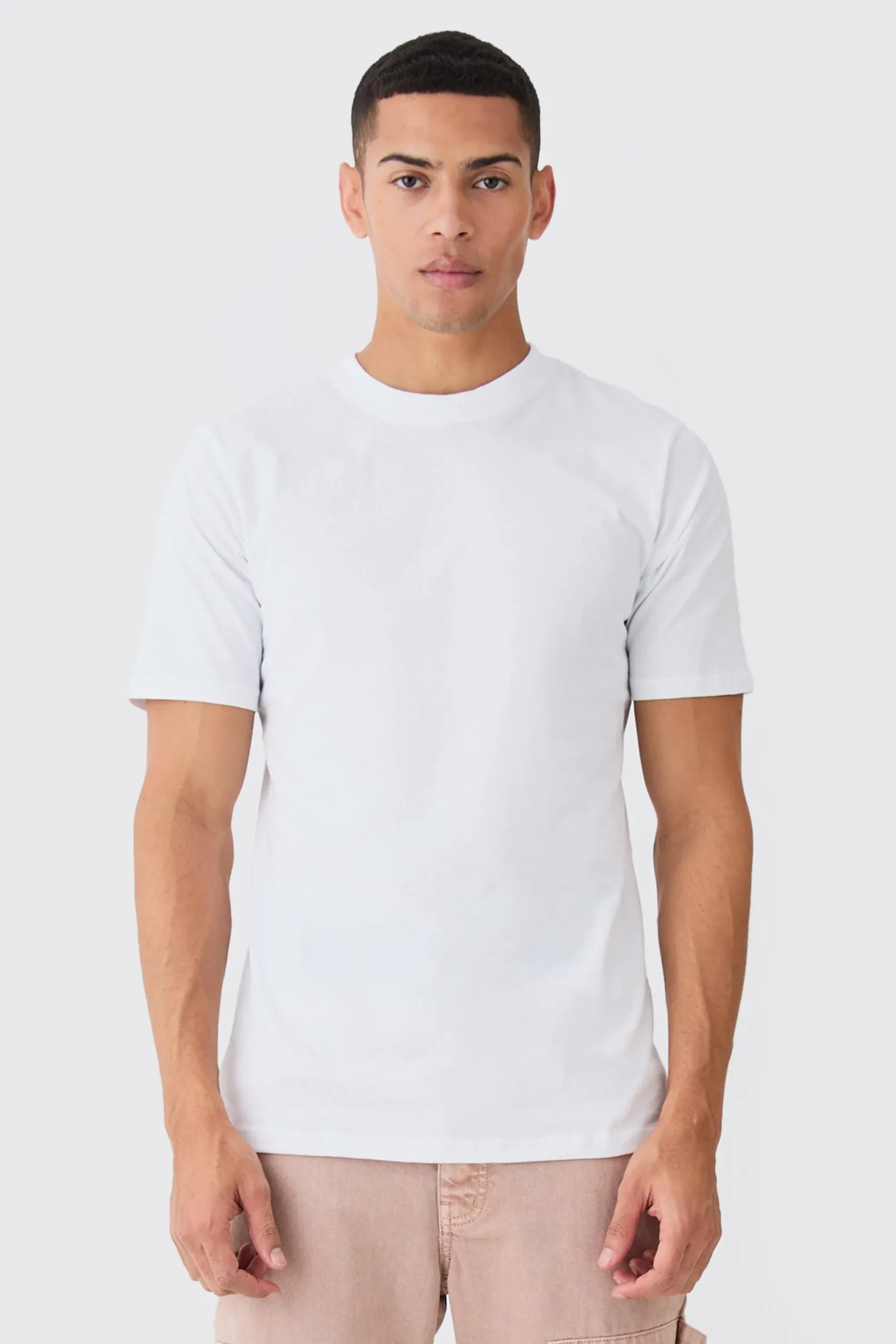 Basic Crew Neck T-shirt | BoohooMAN UK