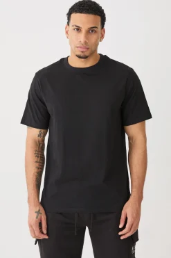 Basic Crew Neck T-shirt | BoohooMAN UK