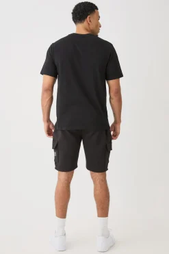 Basic Crew Neck T-shirt | BoohooMAN UK