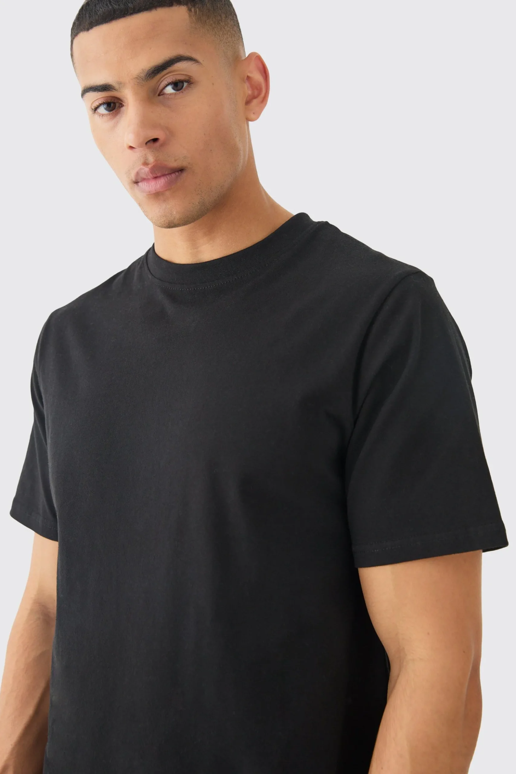 Basic Longline Crew Neck T-shirt | BoohooMAN UK