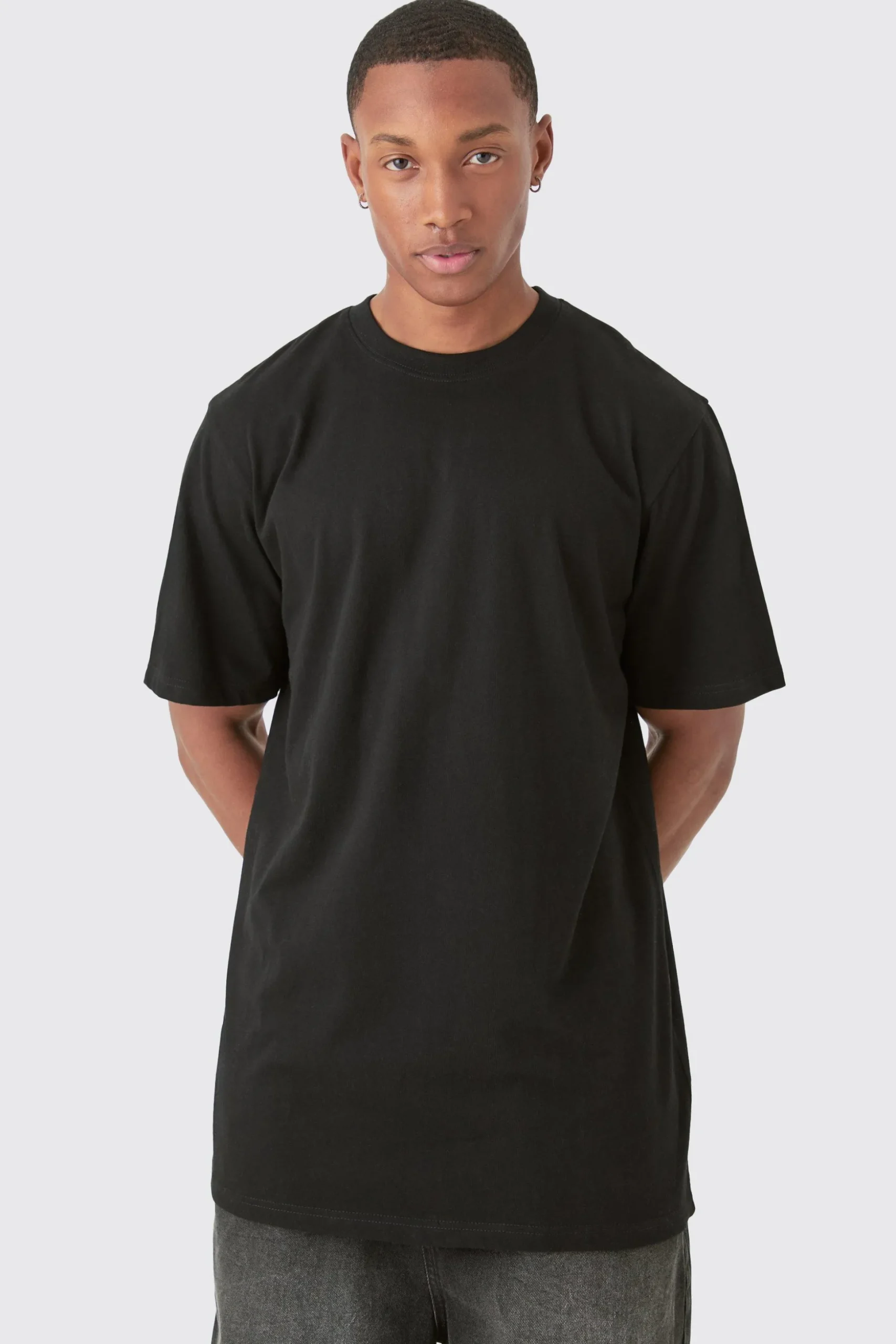 Basic Longline Crew Neck T-shirt | BoohooMAN UK