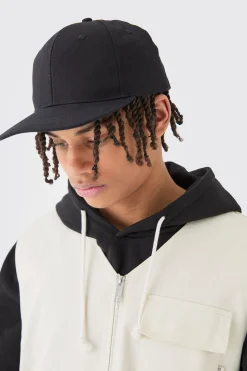 Basic Snapback Cap In Black | BoohooMAN UK