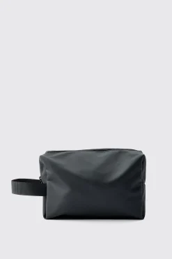 Basic Washbag In Black | BoohooMAN UK