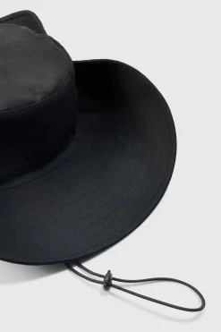BM Wide Brim Bucket Hat In Black | BoohooMAN UK