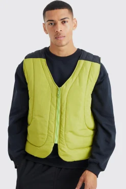 Boxy Curved Quilted Gilet | BoohooMAN UK