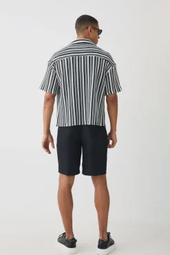 Boxy Fit Revere Open Weave Stripe Shirt | BoohooMAN UK