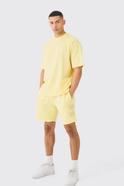 Boxy Man Distressed T-Shirt & Shorts Set | BoohooMAN UK