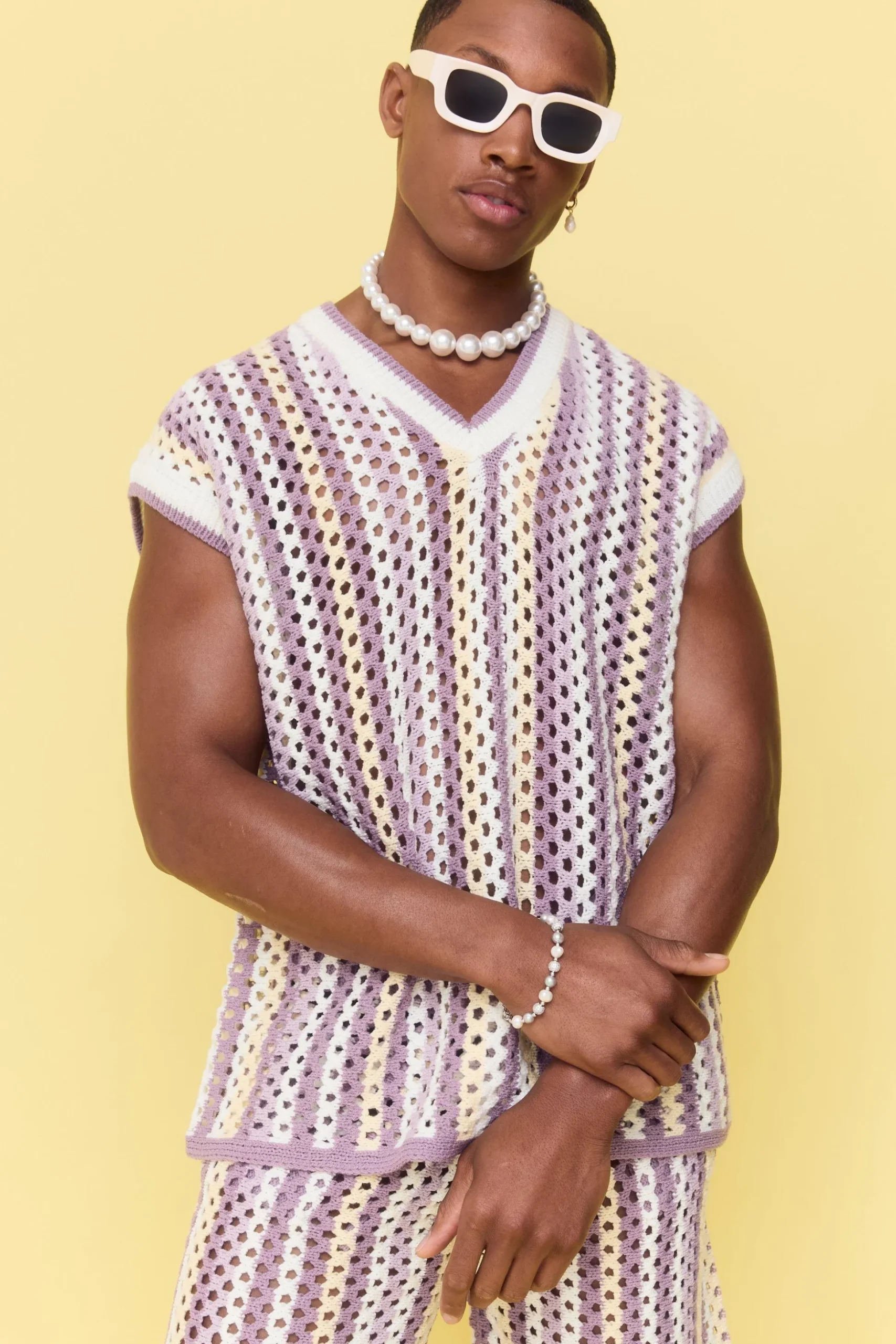 Boxy Oversized Open Stitch V Neck Strip Sweater Vest | BoohooMAN UK