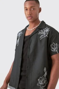 Boxy Revere Floral Pocket Embroidery Shirt | BoohooMAN UK