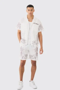 Boxy Seersucker Embroidered Floral Shirt & Short Set | BoohooMAN UK