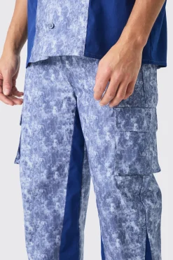 Camo Fixed Waist Gusset Relaxed Trouser | BoohooMAN UK