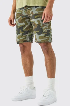 Camo Fixed Waist Relaxed Cargo Shorts | BoohooMAN UK