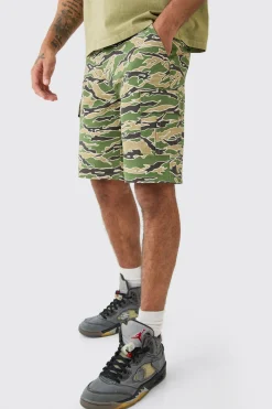 Camo Fixed Waist Relaxed Cargo Shorts | BoohooMAN UK