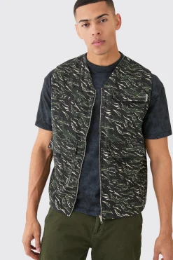 Camo Twill Utility Vest In Black | BoohooMAN UK