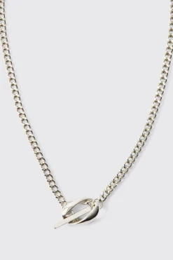 Chain Necklace With Round Pendant | BoohooMAN UK