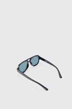 Chunky Plastic Aviator Sunglasses In Black | BoohooMAN UK