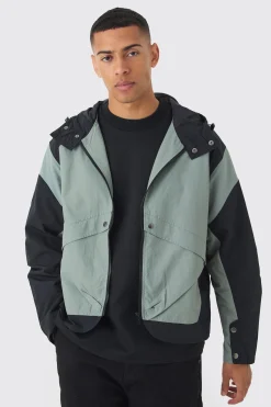 Colourblock Hooded Tech Windbreaker In Grey | BoohooMAN UK