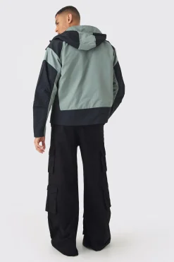 Colourblock Hooded Tech Windbreaker In Grey | BoohooMAN UK