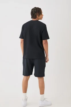 Core Waffle T-shirt | BoohooMAN UK