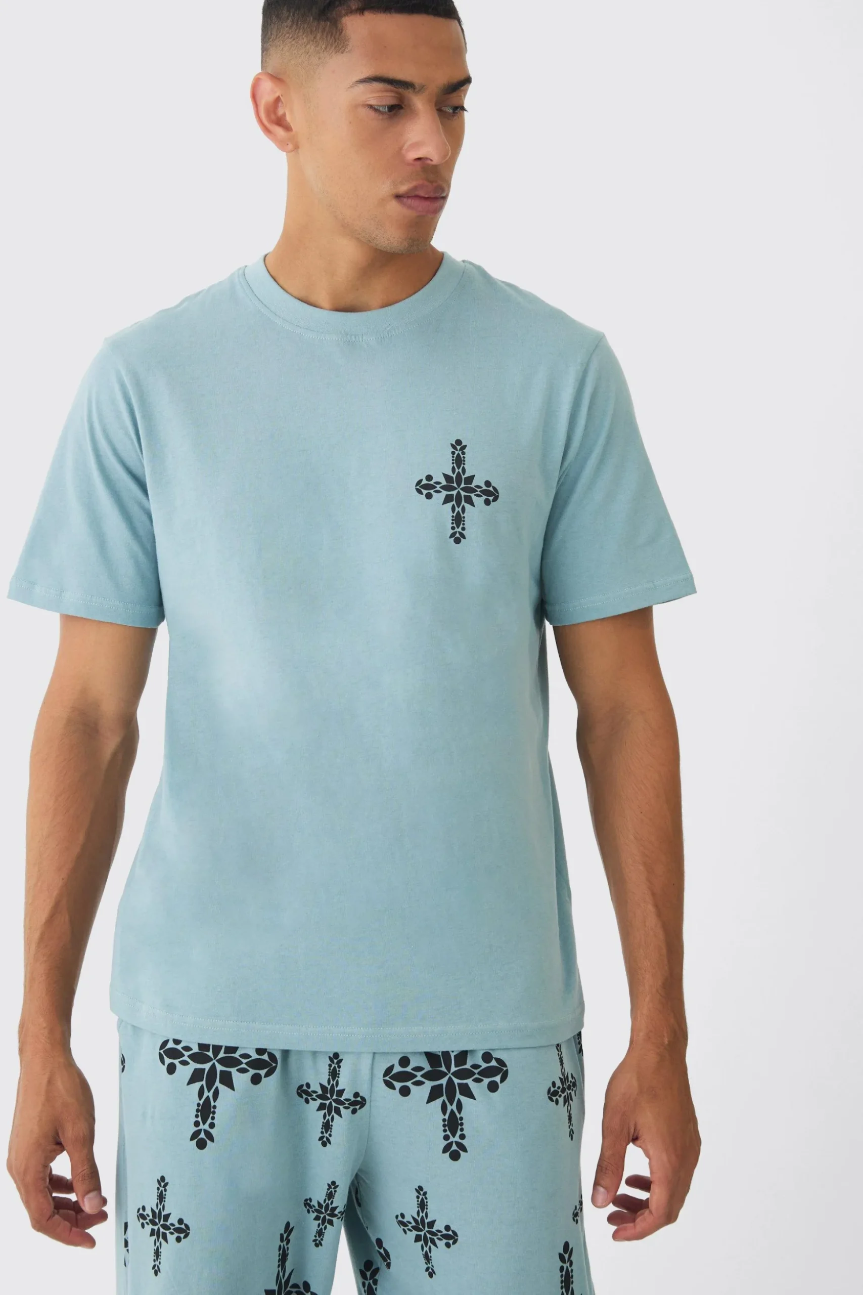 Cross Graphic Lounge Set | BoohooMAN UK