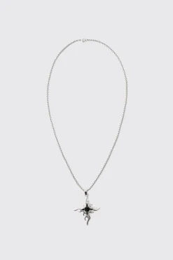 Cross Pendant Necklace In Silver | BoohooMAN UK