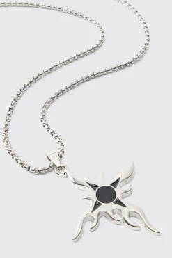 Cross Pendant Necklace In Silver | BoohooMAN UK
