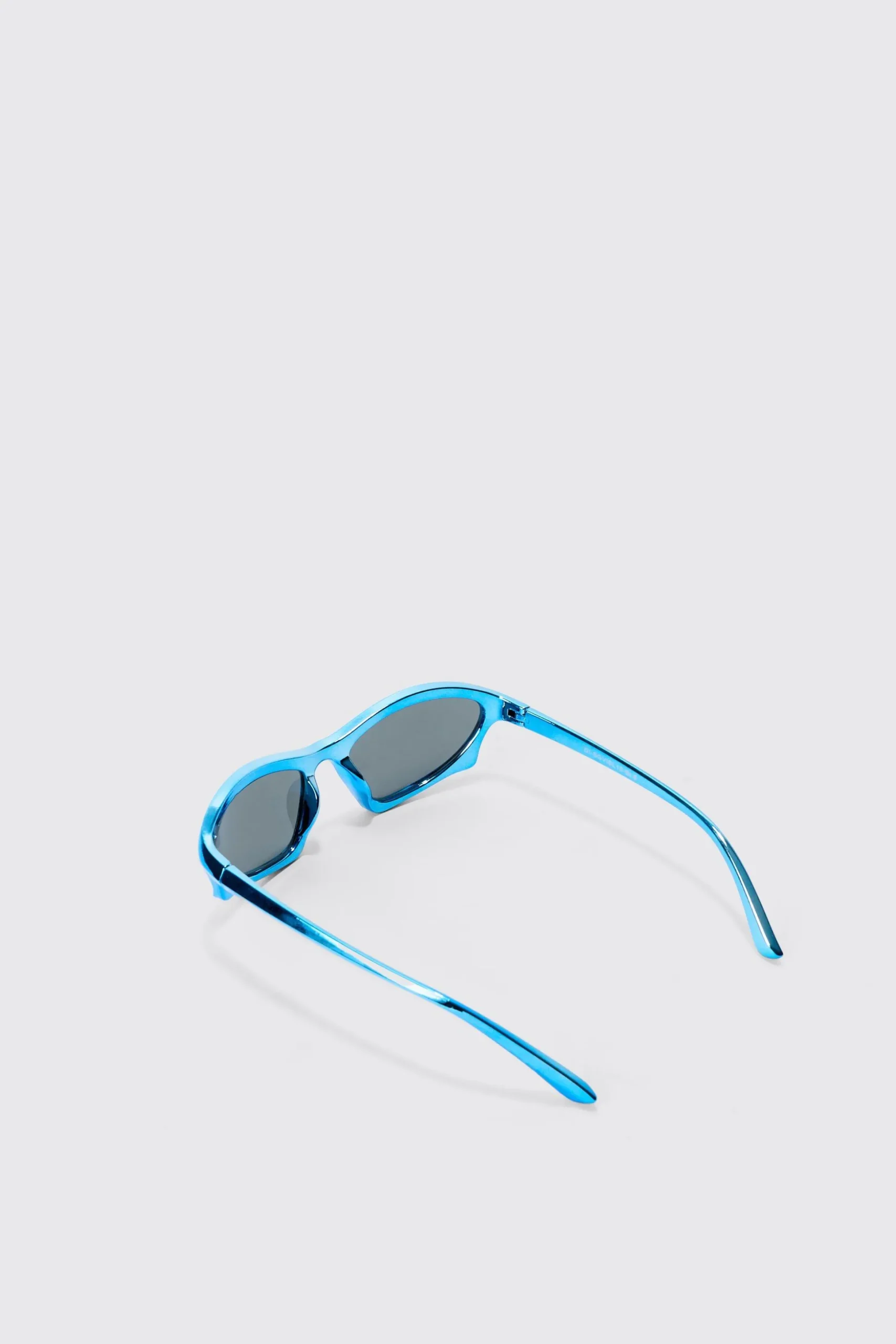 Curved Frame Racer Sunglasses In Cobalt | BoohooMAN UK