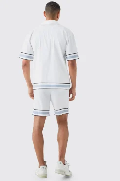 Drop Revere Satin Bird Graphic Shirt And Short Set In White | BoohooMAN UK