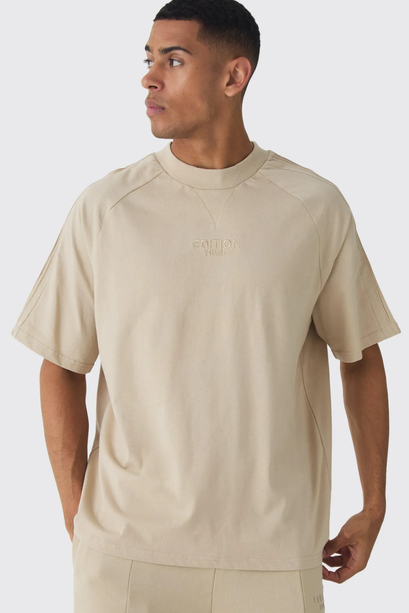 EDITION Oversized Heavyweight Pin Tuck T-shirt | BoohooMAN UK