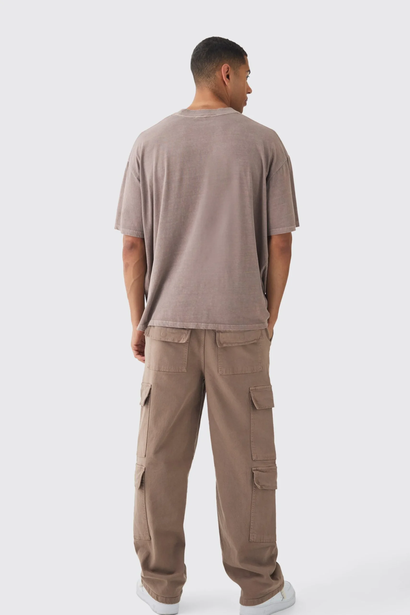 Elasticated Baggy Fit Multi Cargo Trousers | BoohooMAN UK