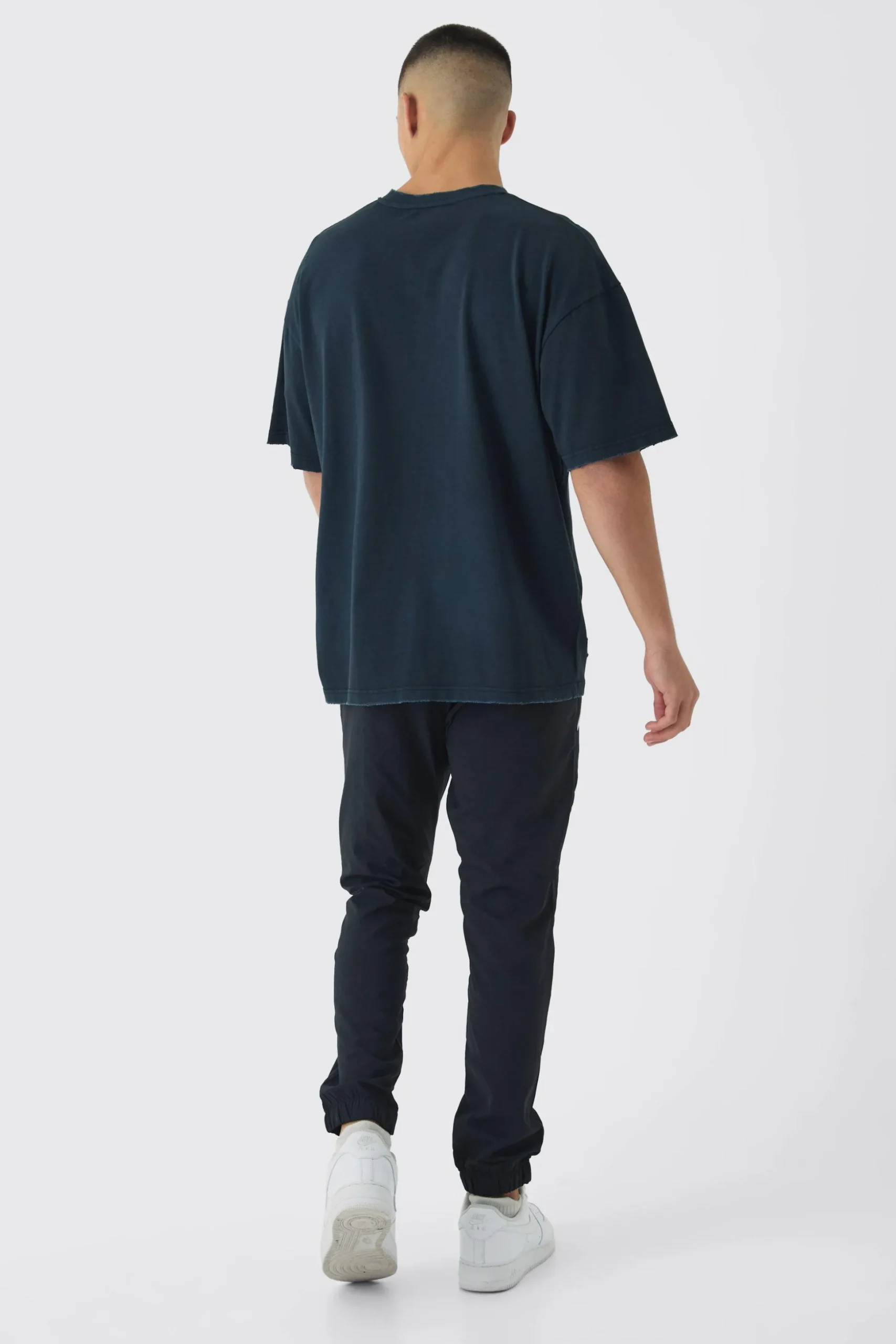 Elasticated Slim Cargo Piping Parachute Trousers | BoohooMAN UK