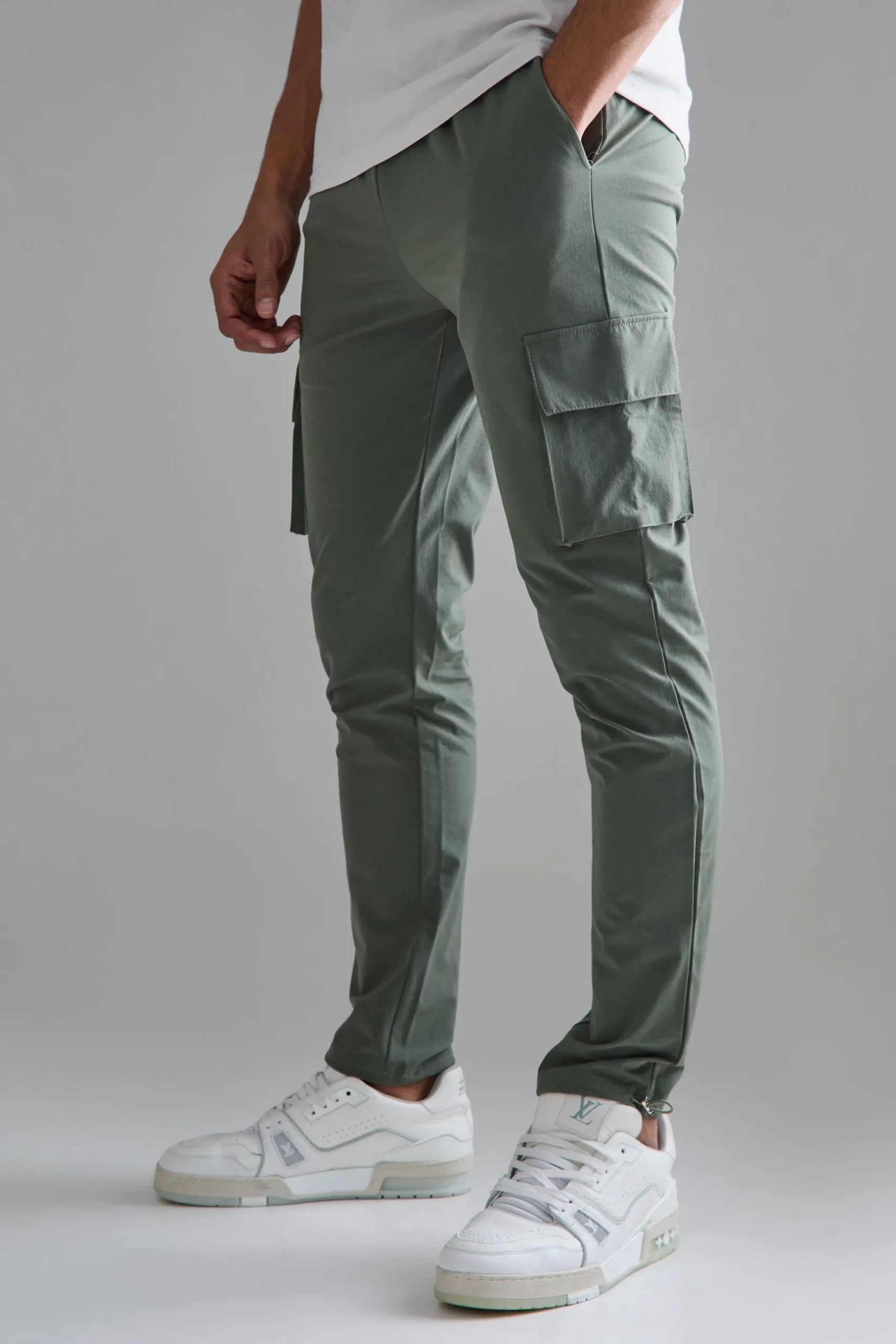 Elasticated Technical Stretch Skinny Cargo Trouser | BoohooMAN UK
