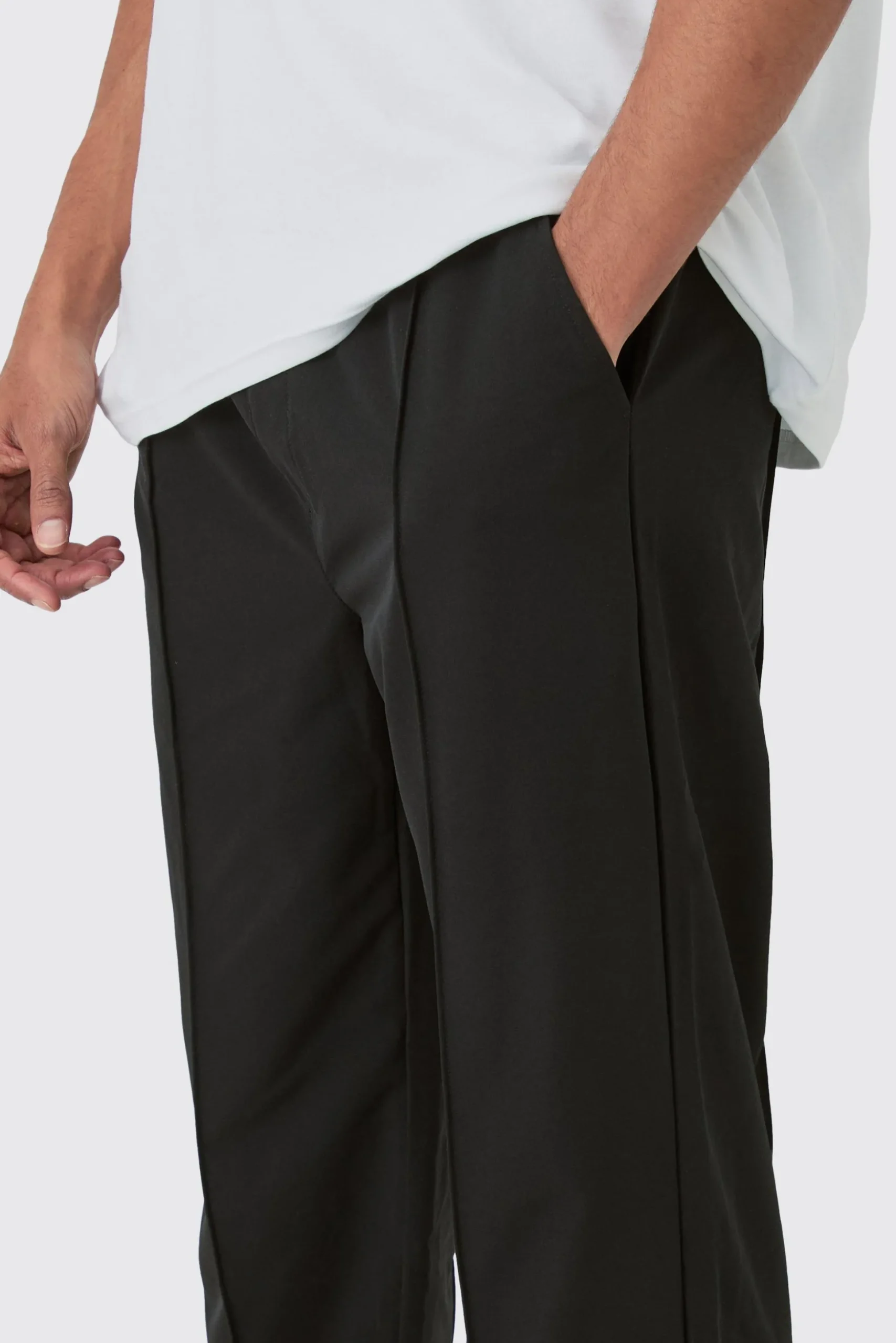 Elasticated Technical Stretch Relaxed Pintuck Trouser | BoohooMAN UK