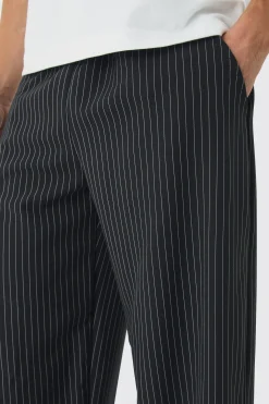 Elasticated Waist Baggy Pinstripe Trousers | BoohooMAN UK