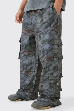 Elasticated Waist Camo Parachute Cargo Trousers | BoohooMAN UK