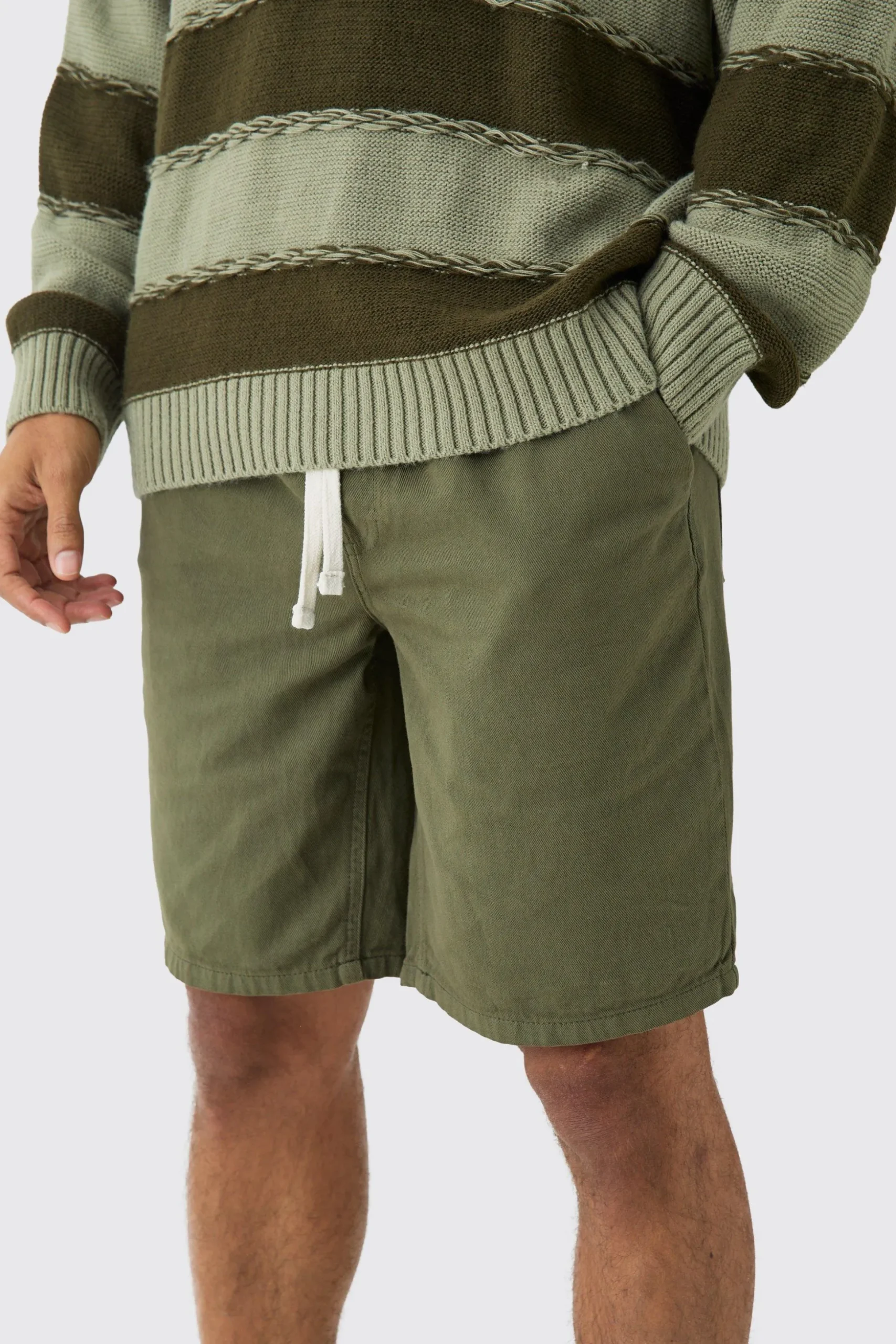 Elasticated Waist Drawcord Detail Relaxed Fit Shorts In Khaki | BoohooMAN UK